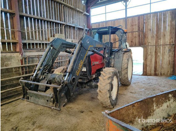 Traktor VALTRA