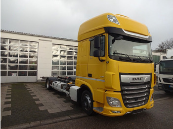 Container-transport/ Vekselflak lastebil DAF XF 480