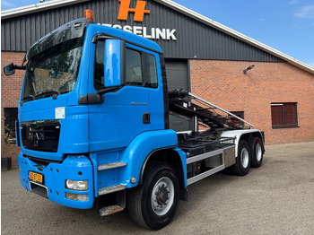 Lastebil med kabelsystem MAN TGS 26.440