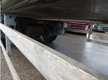 Kjølesemi Schmitz Cargobull SKO 24 + CARRIER + 3 AXLE: bilde 4 Kjølesemi Schmitz Cargobull SKO 24 + CARRIER + 3 AXLE: bilde 4