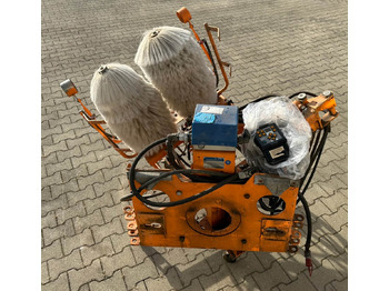 Kostemaskin Unimog Leitpfostenwaschgerät  Schmidt RPS-H: bilde 5 Kostemaskin Unimog Leitpfostenwaschgerät  Schmidt RPS-H: bilde 5