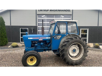 Traktor FORD