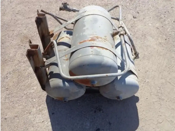 Leie Volvo Airtanks From Volvo F88-F89  Volvo Airtanks From Volvo F88-F89: bilde 3