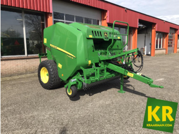 Rundballepresse JOHN DEERE