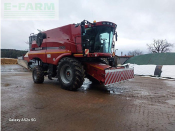 Skurtresker CASE IH
