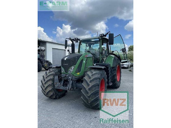 Traktor FENDT 718 Vario