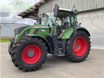 Traktor FENDT 724 Vario