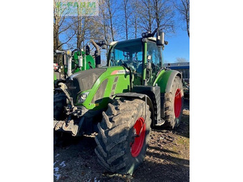 Traktor FENDT 724 Vario