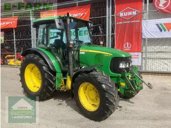 Traktor JOHN DEERE 5100R