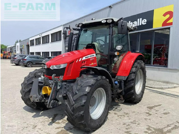 Traktor MASSEY FERGUSON 5611