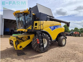 Skurtresker NEW HOLLAND CR9080