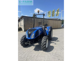 Traktor NEW HOLLAND