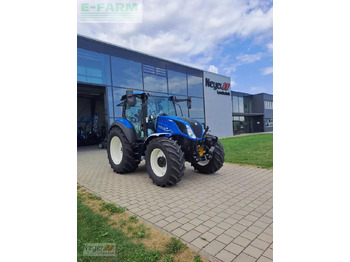 Traktor NEW HOLLAND T5