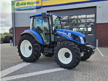 Traktor NEW HOLLAND T5