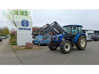 Traktor NEW HOLLAND T5050