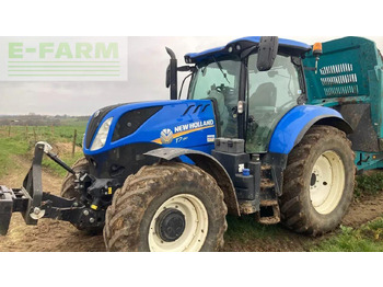 Traktor NEW HOLLAND T7