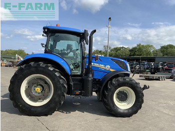 Traktor NEW HOLLAND T7