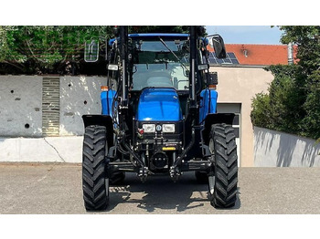 Traktor New Holland tl100 (4wd): bilde 2 Traktor New Holland tl100 (4wd): bilde 2
