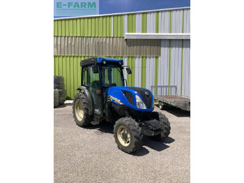Traktor NEW HOLLAND