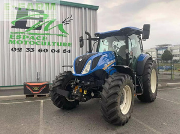 Traktor NEW HOLLAND T6
