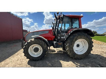 Traktor VALTRA T160
