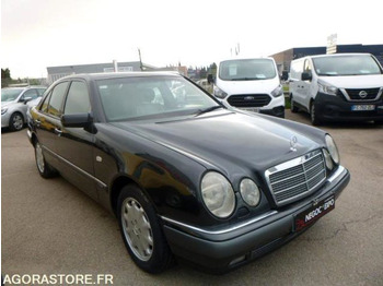 Personenbil MERCEDES-BENZ