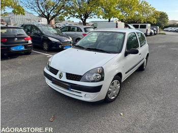 Personenbil RENAULT