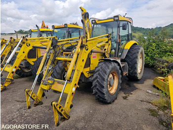 Traktor RENAULT