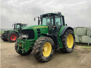Traktor JOHN DEERE 7530