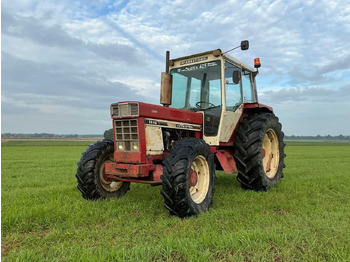 Traktor INTERNATIONAL
