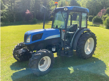 Traktor NEW HOLLAND T4000