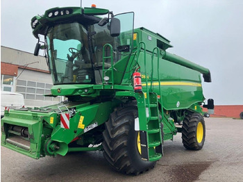Skurtresker JOHN DEERE T560