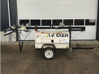 Lysmast WACKER