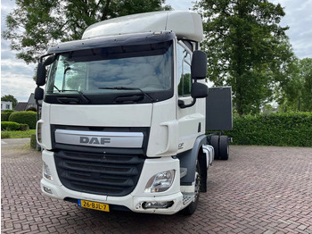 Leie DAF CF 260 CF 260 FA CHASSIS CABINE EURO 6 DAF CF 260 CF 260 FA CHASSIS CABINE EURO 6: bilde 2