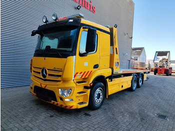 Transporter lastebil MERCEDES-BENZ Actros 2543