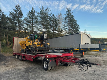 Asfaltutlegger CATERPILLAR AP300