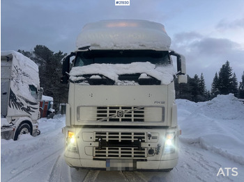 Krokbil Volvo FH12 brøyterigget krokbil m/ danskerumpe og flak. SE VIDEO: bilde 3 Krokbil Volvo FH12 brøyterigget krokbil m/ danskerumpe og flak. SE VIDEO: bilde 3