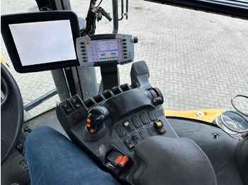 Traktor CHALLENGER