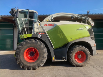 Tresker CLAAS Jaguar 950