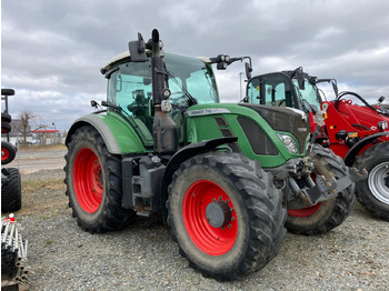 Traktor FENDT 718 Vario