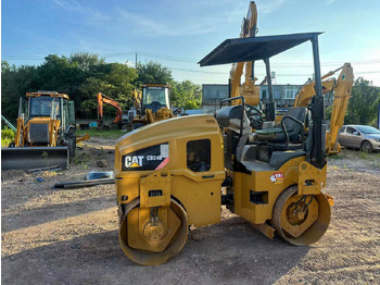 Vals CATERPILLAR CB24B