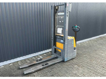 Lavtløftende truck JUNGHEINRICH EJC