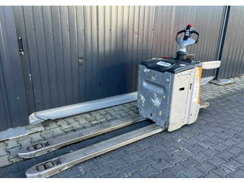Lavtløftende truck STILL