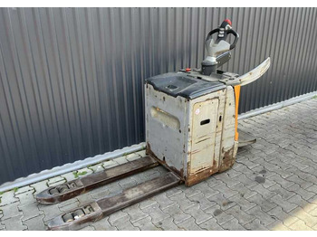 Lavtløftende truck STILL