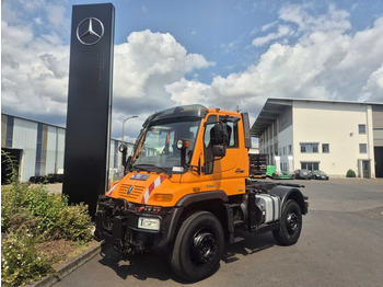 Chassis lastebil UNIMOG U400