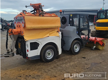 Feiebil 2017 Hako Citymaster 1600 4x2 Compact Gritter, Hydraulic Snow Plough & Sweeper Attachment, Reverse Camera, Automatic Gearbox (Reg. Docs. Available): bilde 5