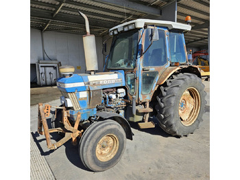 Traktor FORD