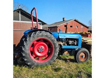Traktor Ford T2: bilde 4 Traktor Ford T2: bilde 4