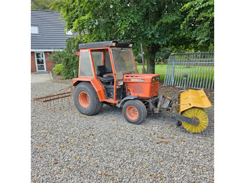 Kommunale traktor KUBOTA