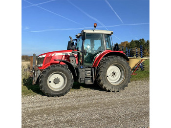 Traktor MASSEY FERGUSON